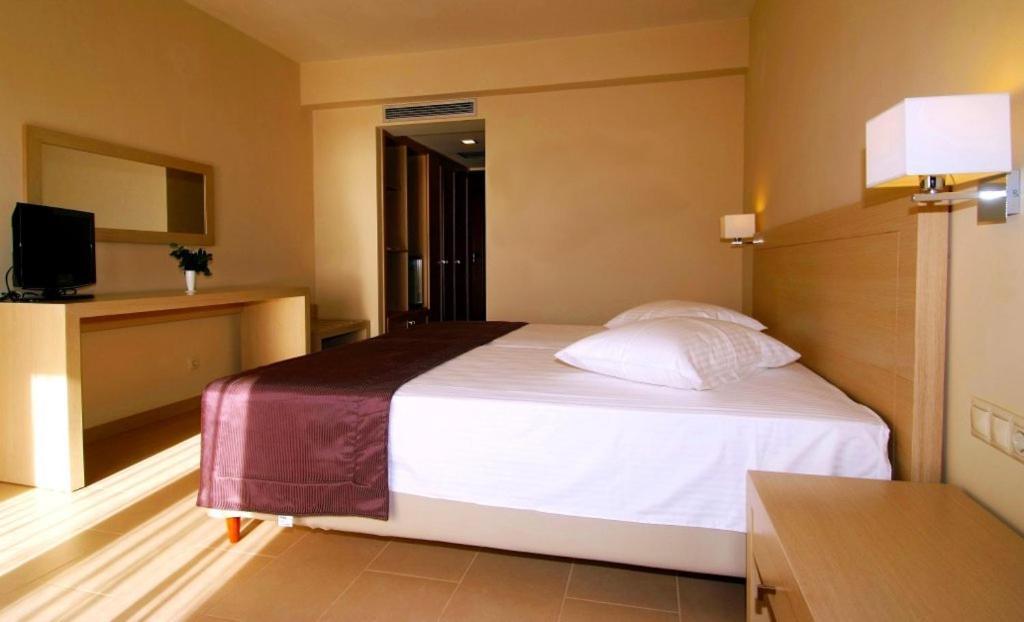 Porto Plaza Hotel Agios Ioannis Kaspaka Экстерьер фото
